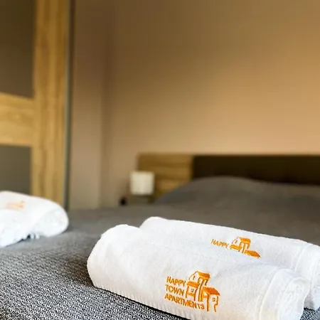Happy Town Apartment