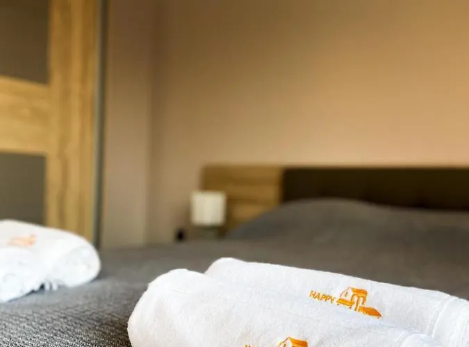 Happy Town Apartment