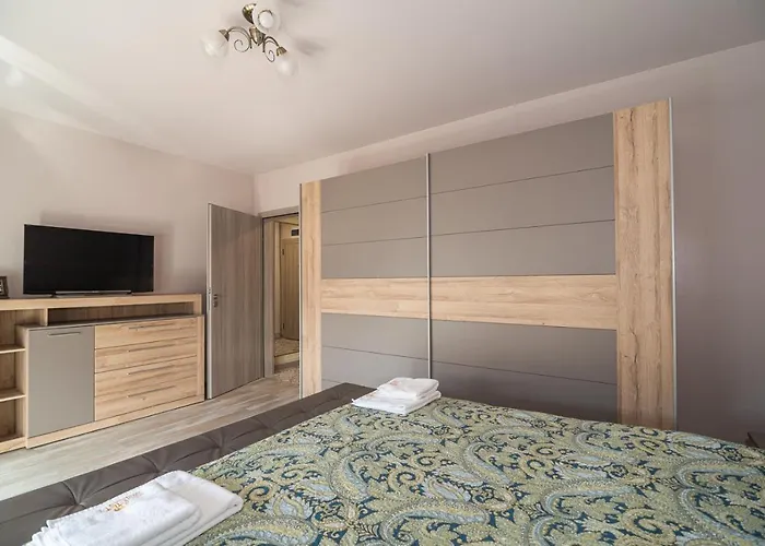 Happy Town Apartman *