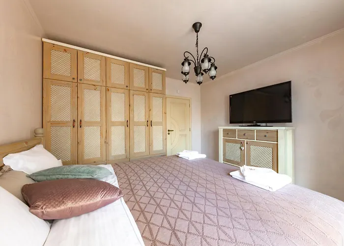 Happy Town Apartman *