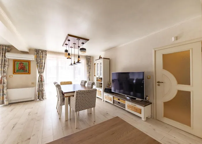 Happy Town * Veliko Tarnovo